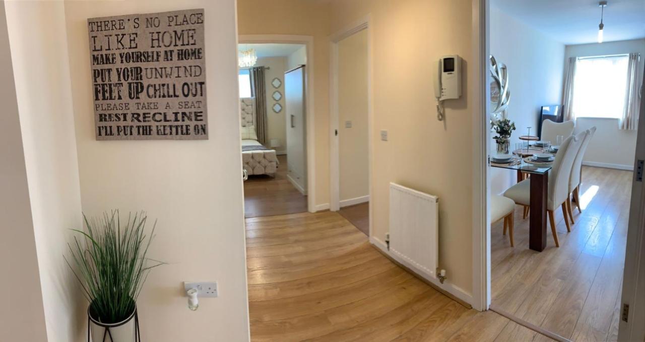 Modern Flat Apartment Уотфорд Екстериор снимка